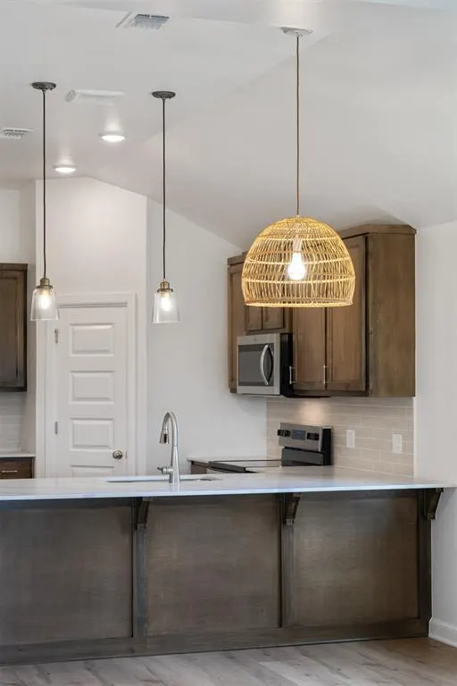 Photo 12 — 24119 Western Avenue, Washington, OK 73093