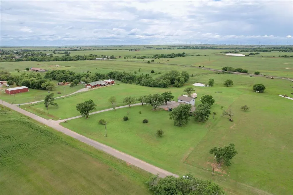 Photo 37 — 11747 N 2240 Road, Cordell, OK 73632