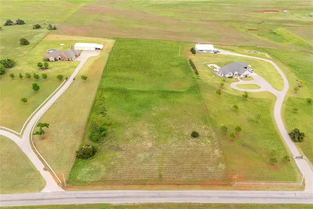 Photo 2 — N 2440 Road North, Weatherford, OK 73096