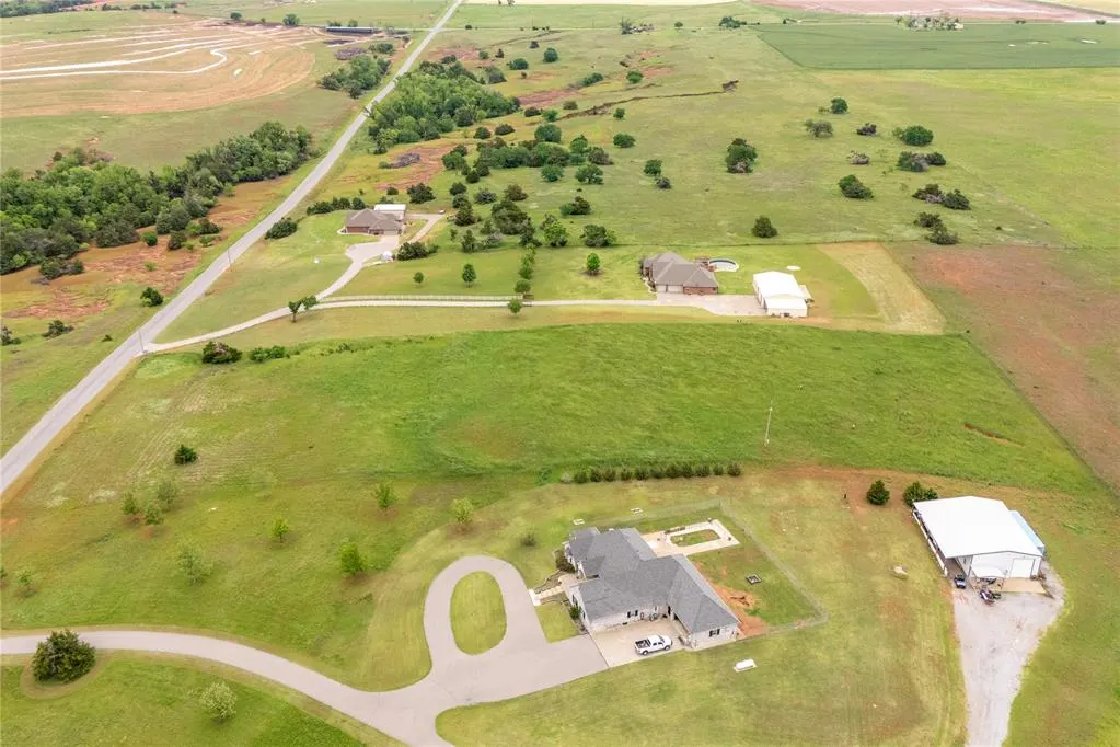 Photo 6 — N 2440 Road North, Weatherford, OK 73096