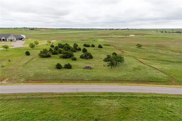 Photo 2 — N 2440 Road South, Weatherford, OK 73096