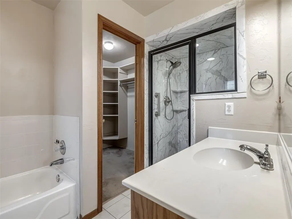 Photo 18 — 1225 Capitol Drive, Edmond, OK 73003