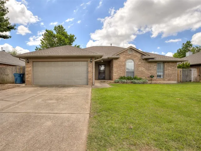 Photo 2 — 1225 Capitol Drive, Edmond, OK 73003