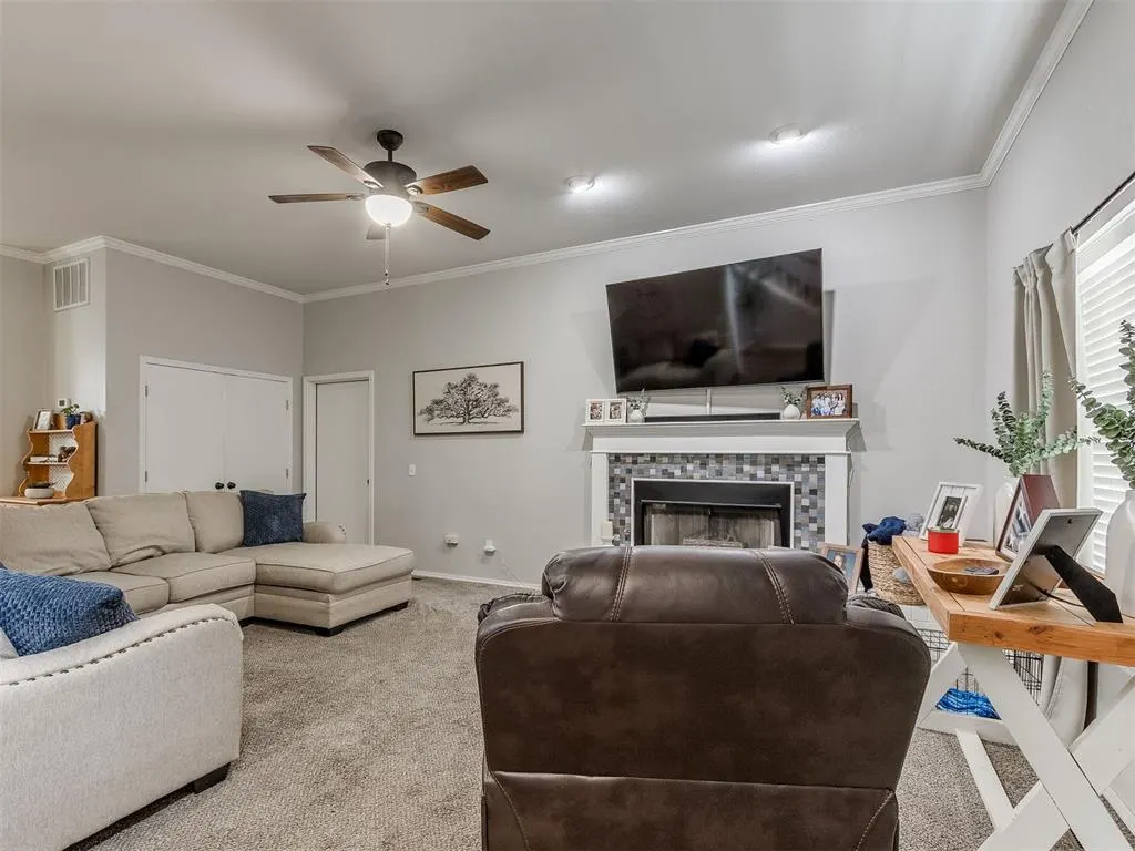 Photo 13 — 416 S Harrison Avenue, Blanchard, OK 73010
