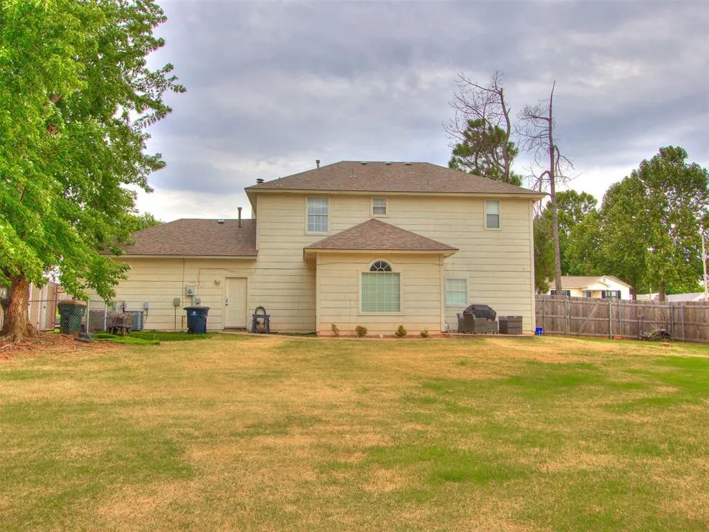 Photo 39 — 416 S Harrison Avenue, Blanchard, OK 73010