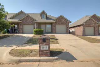 Sold home at 1014 SW 92nd Street