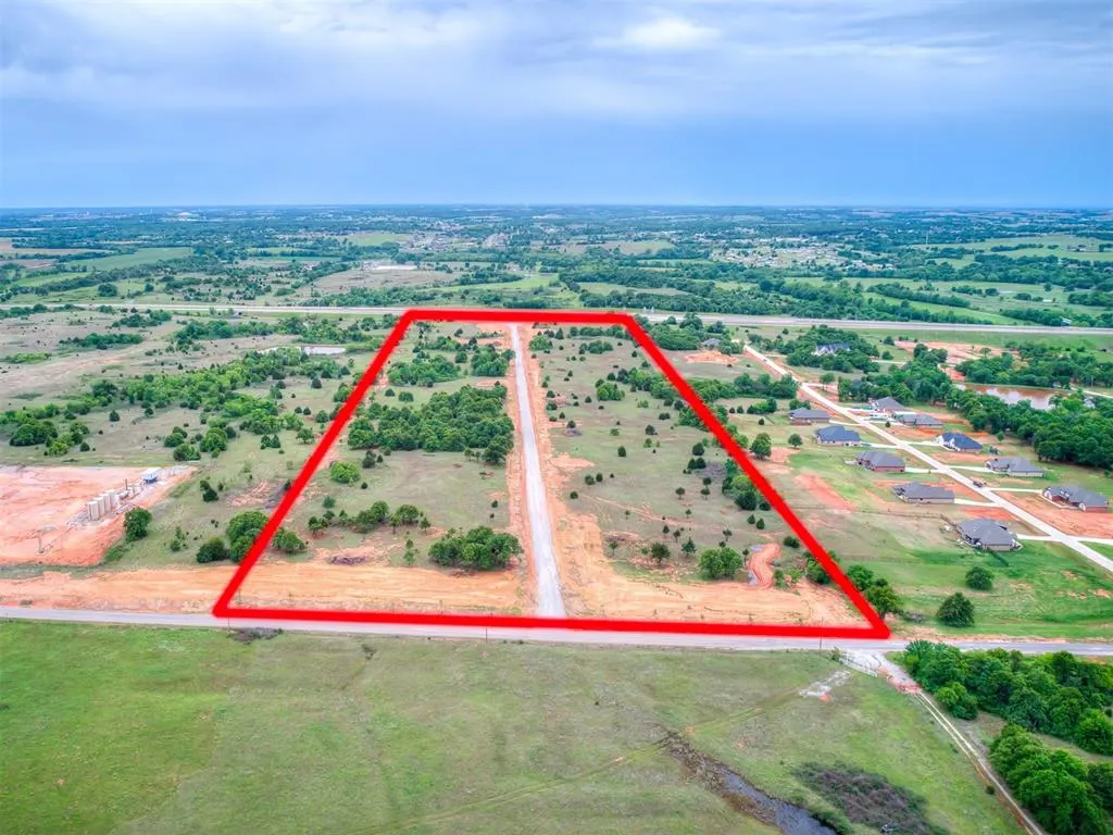 Photo 8 — 1201 Twin Oaks Dr, Blanchard, OK 73010