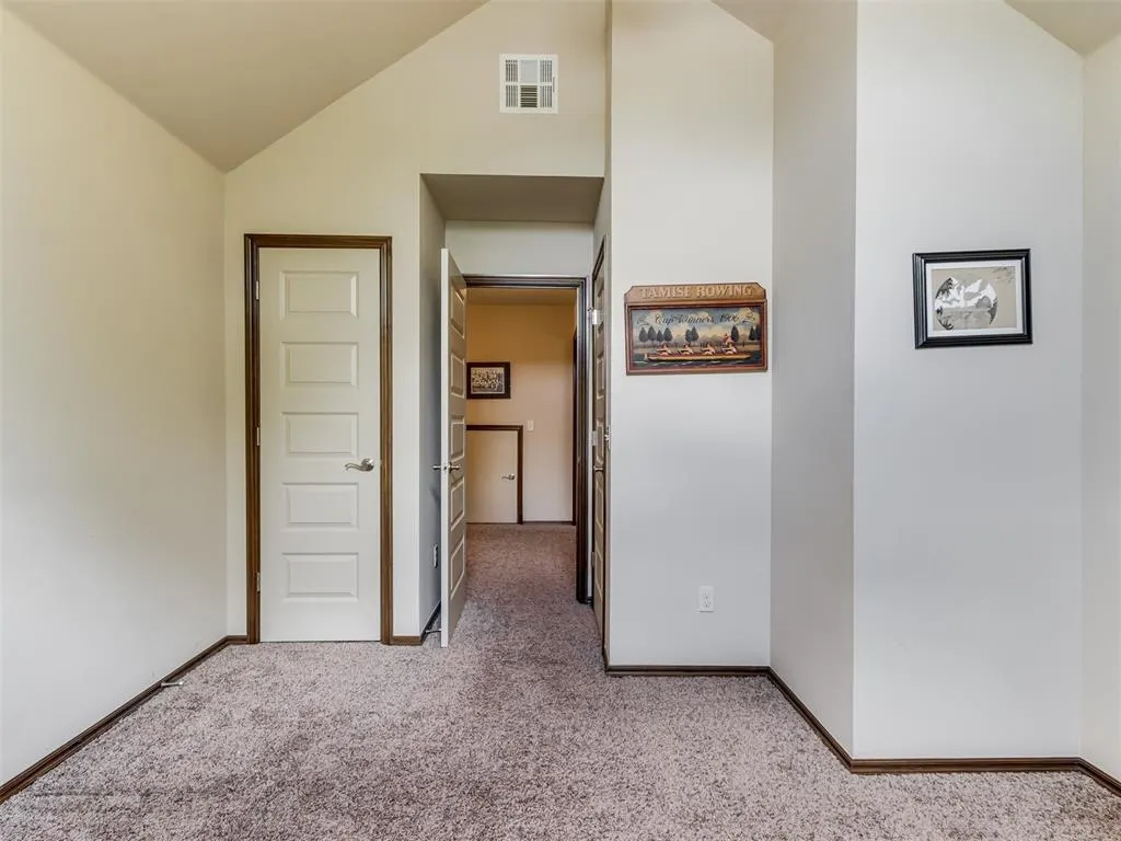 Photo 21 — 1701 NE 7th Street, Oklahoma City, OK 73117