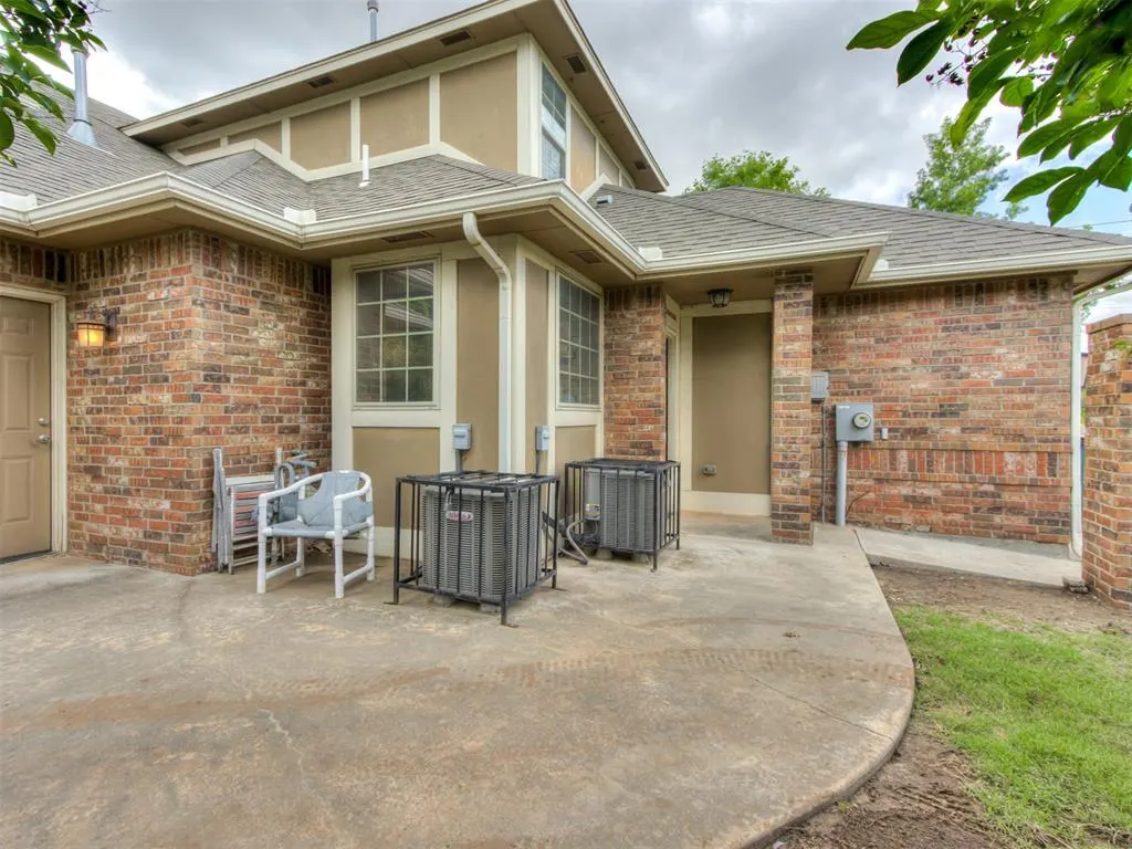 Photo 24 — 1701 NE 7th Street, Oklahoma City, OK 73117