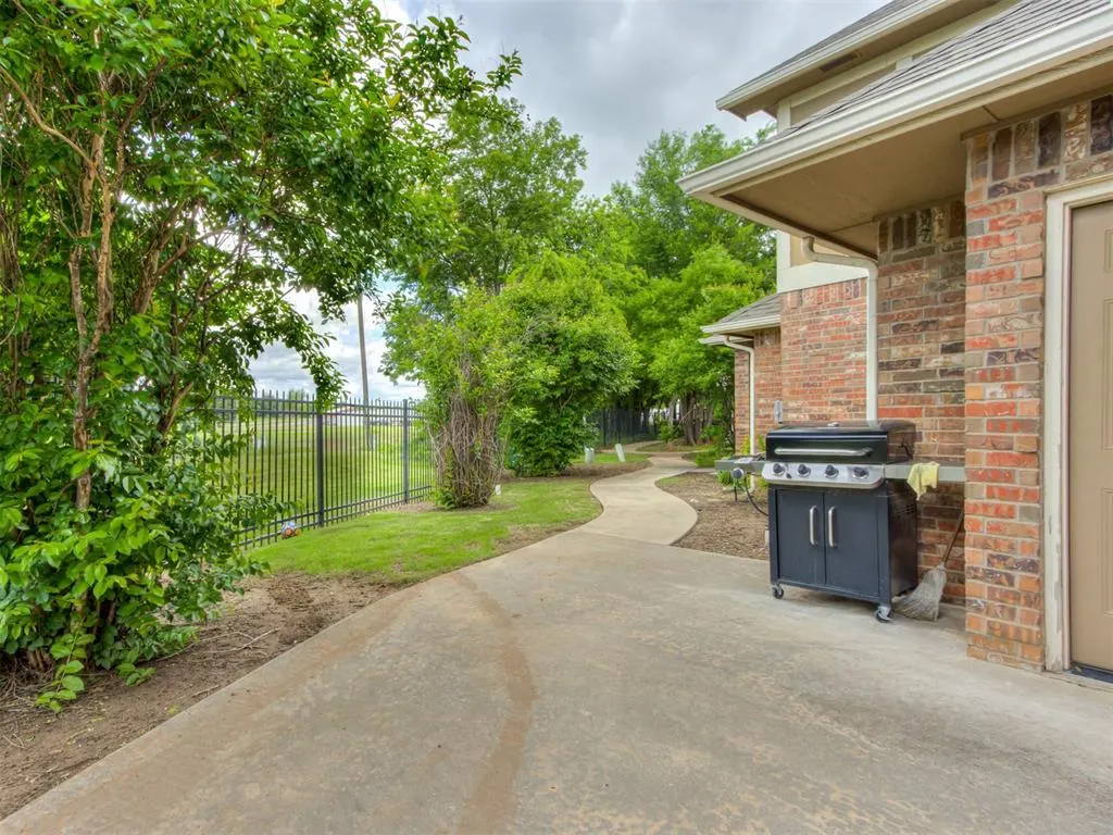 Photo 25 — 1701 NE 7th Street, Oklahoma City, OK 73117