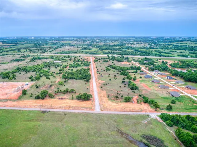 Photo 3 — 1241 Twin Oaks Dr, Blanchard, OK 73010