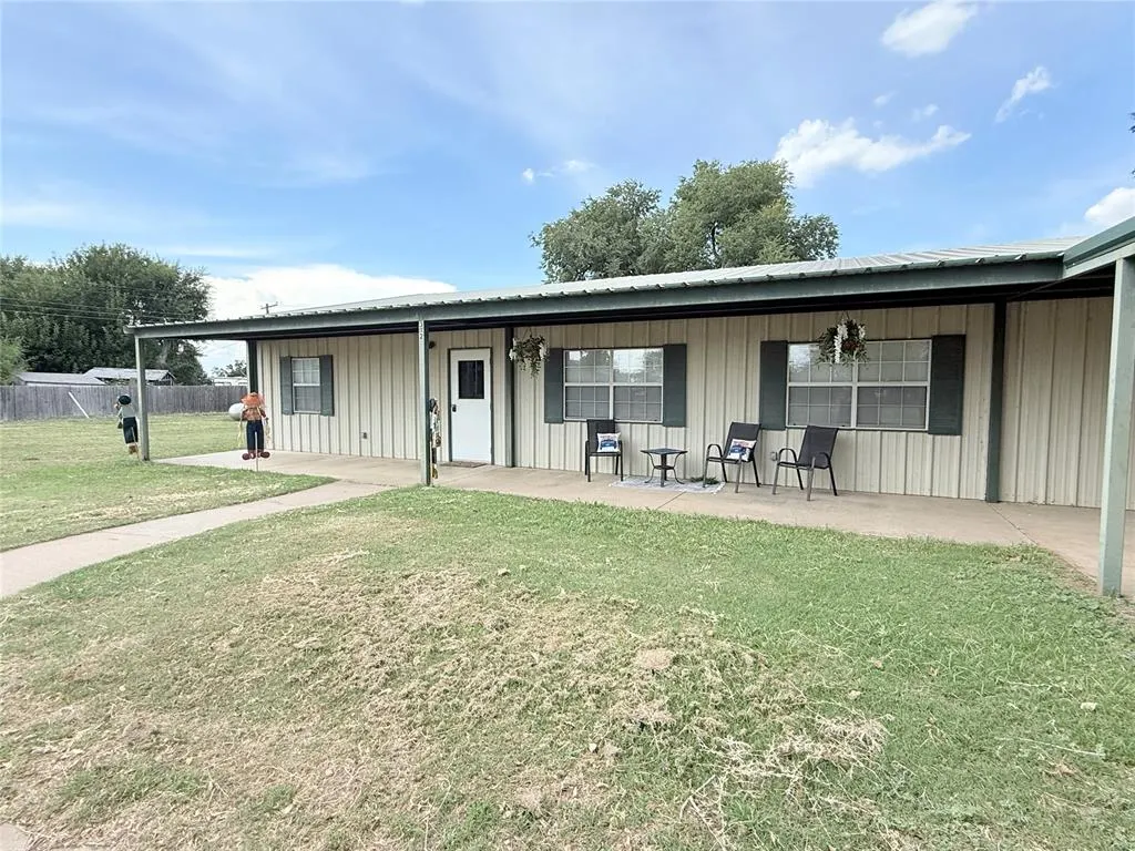 Photo 39 — 312 E 6th Street, Amber, OK 73004