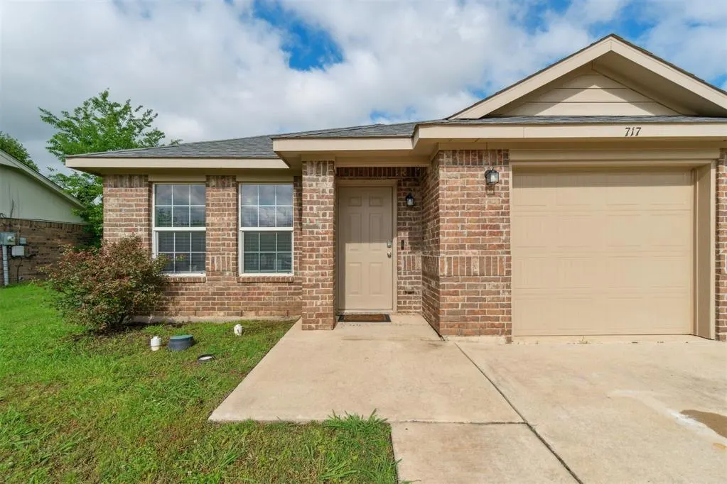Photo 5 — 717 S Geronimo Lane, Pauls Valley, OK 73075