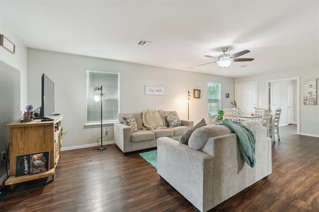 Photo 10 — 717 S Geronimo Lane, Pauls Valley, OK 73075