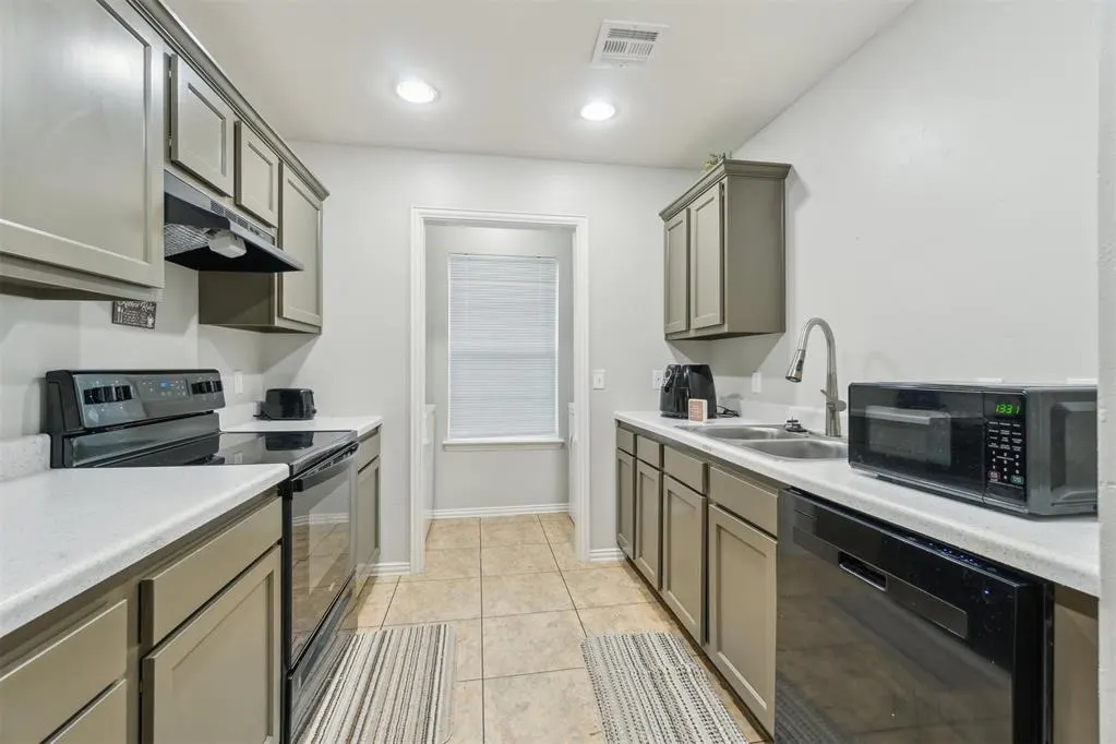 Photo 15 — 717 S Geronimo Lane, Pauls Valley, OK 73075