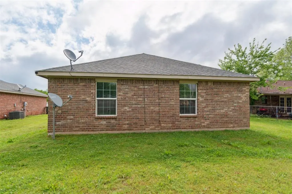 Photo 44 — 717 S Geronimo Lane, Pauls Valley, OK 73075
