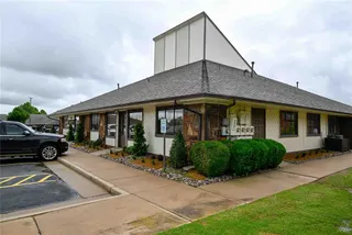 Sold home at 9925 S Pennsylvania Avenue #5