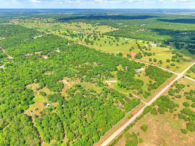 Photo 4 — 20101 E Etowah Road, Noble, OK 73068