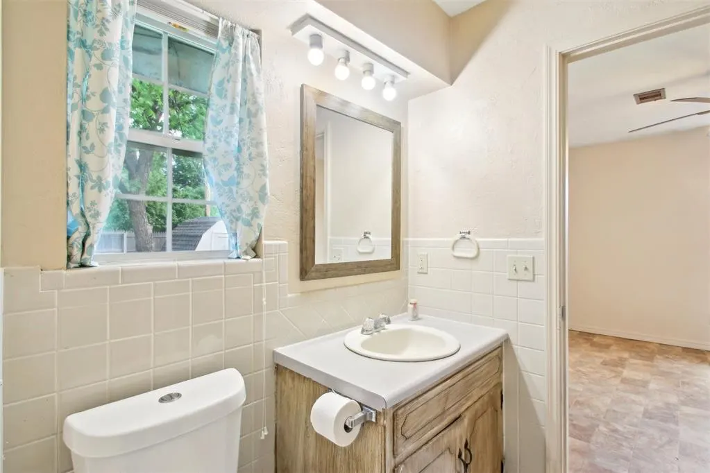 Photo 25 — 4917 NW 26th Street, Oklahoma City, OK 73127