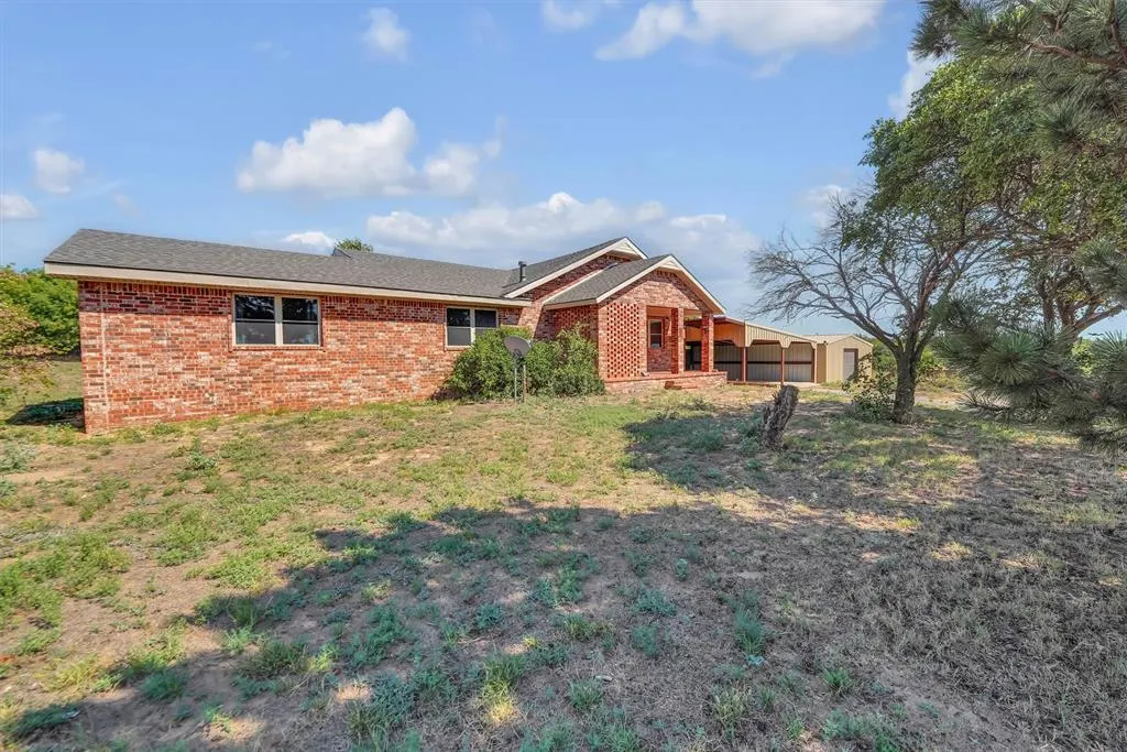 Photo 2 — 17458 E 1230 Road, Erick, OK 73645