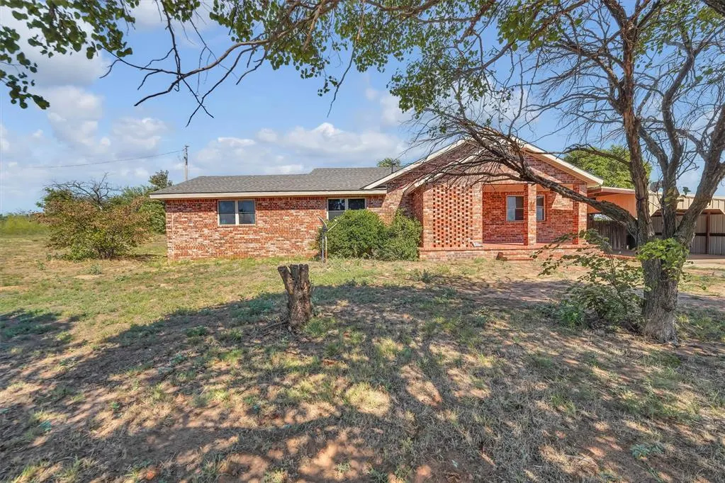 Photo 3 — 17458 E 1230 Road, Erick, OK 73645