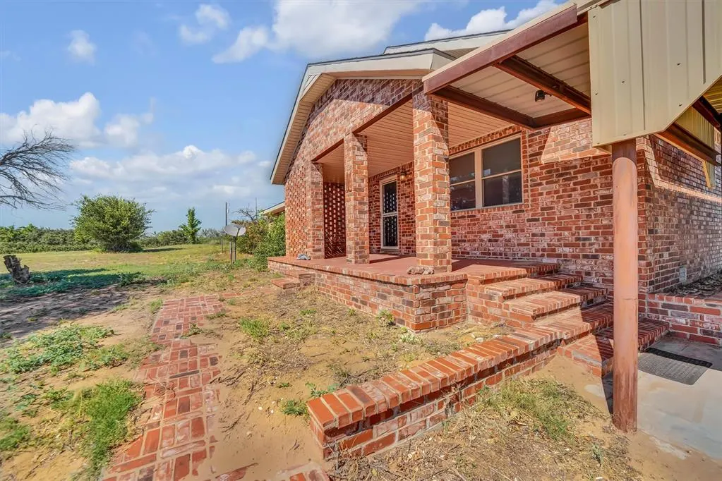 Photo 6 — 17458 E 1230 Road, Erick, OK 73645