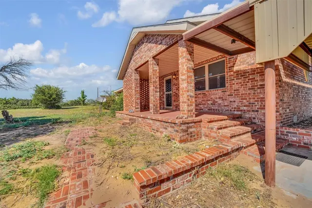 Photo 6 — 17458 E 1230 Road, Erick, OK 73645