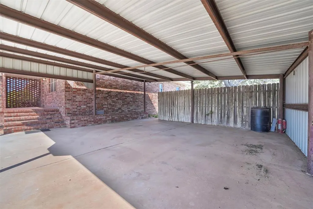 Photo 7 — 17458 E 1230 Road, Erick, OK 73645