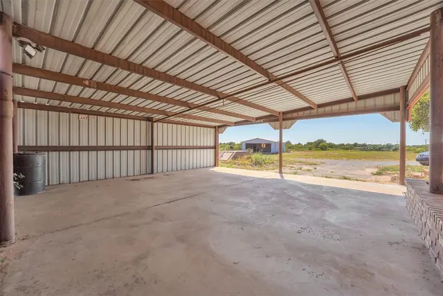 Photo 8 — 17458 E 1230 Road, Erick, OK 73645