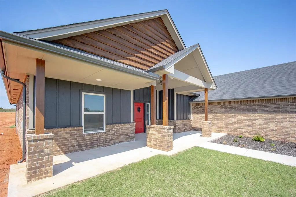 Photo 3 — 1428 County Street 2977, Blanchard, OK 73010