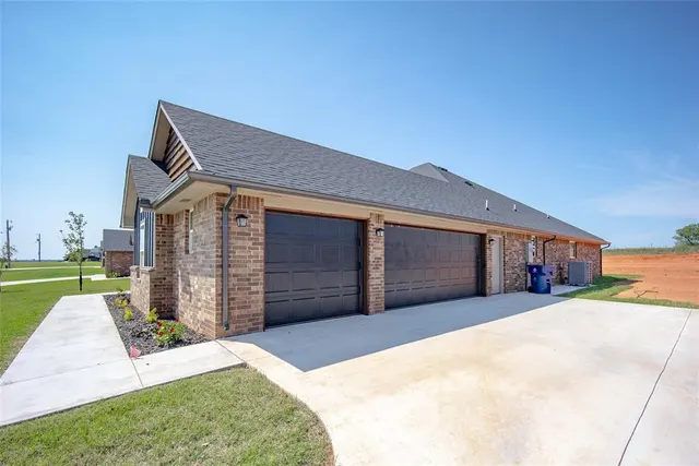Photo 7 — 1428 County Street 2977, Blanchard, OK 73010