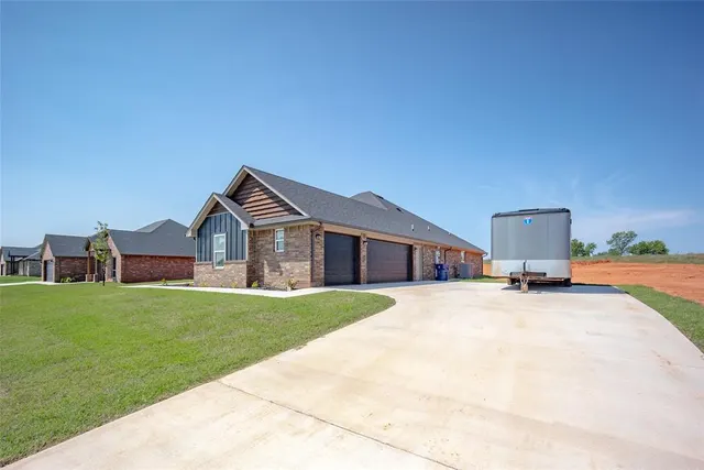 Photo 8 — 1428 County Street 2977, Blanchard, OK 73010