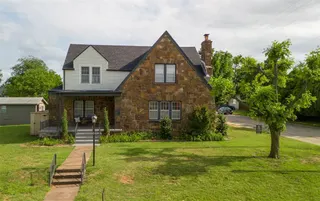 Sold home at 2650 NW 25th Street