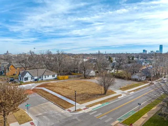 Photo 6 — 1401 NW 9th Street, Oklahoma City, OK 73106