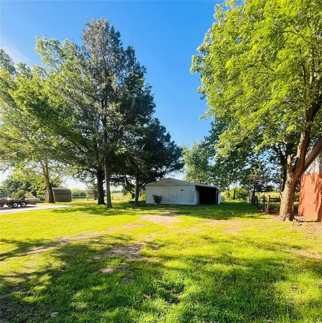 Photo 3 — 2217 7th Street, Prague, OK 74864