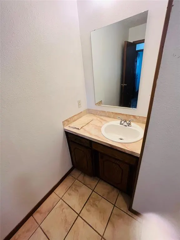 Photo 10 — 2217 7th Street, Prague, OK 74864