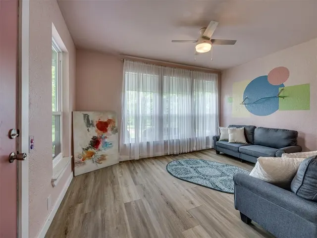 Photo 8 — 6401 Saddleback Drive, Oklahoma City, OK 73150
