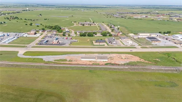 Photo 6 — 2305 S Main Street, Kingfisher, OK 73750