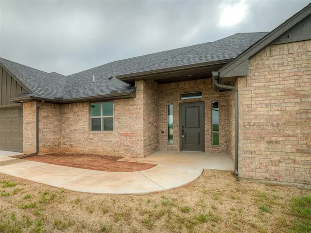 Photo 5 — 24977 Preakness Run, Cashion, OK 73016