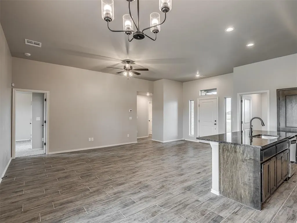 Photo 19 — 24977 Preakness Run, Cashion, OK 73016