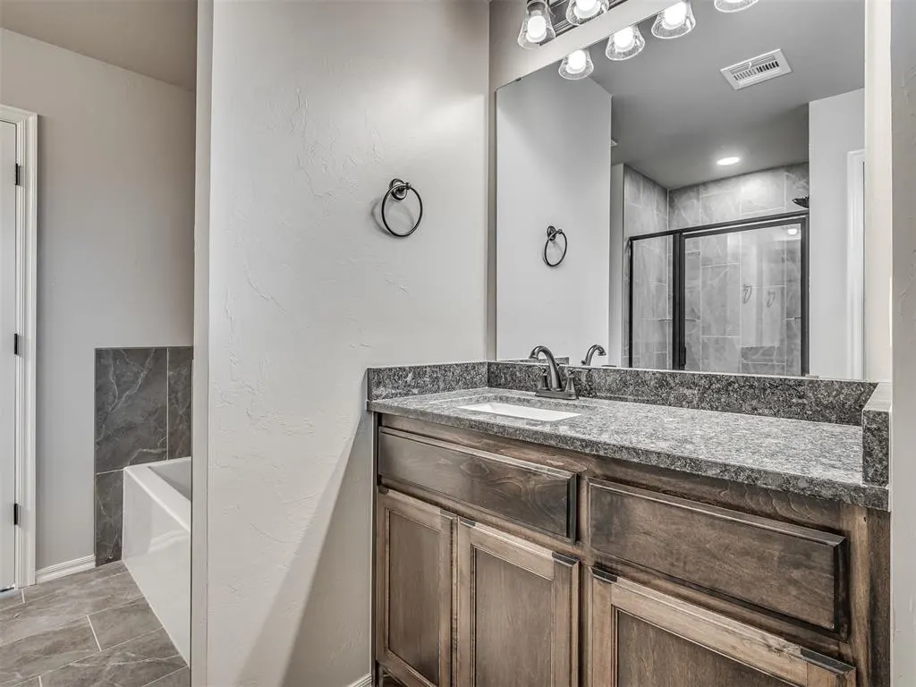 Photo 25 — 24977 Preakness Run, Cashion, OK 73016