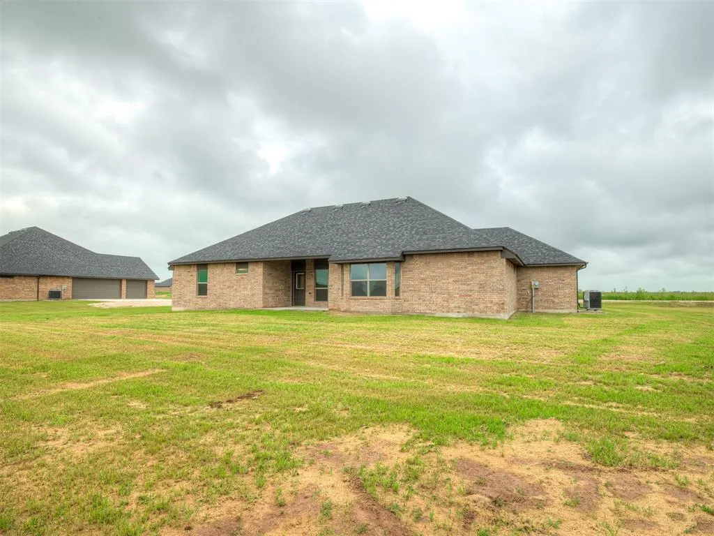 Photo 44 — 24977 Preakness Run, Cashion, OK 73016