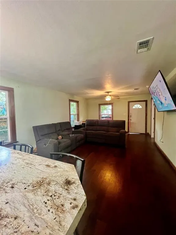 Photo 12 — 307 N Allen Street, Broken Bow, OK 74728