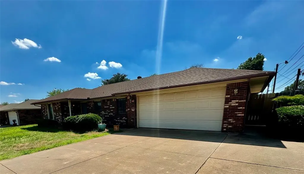 Front exterior — 1101 El Dorado Street, Weatherford, OK 73096