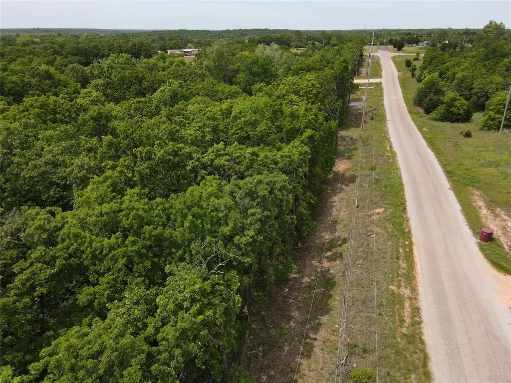 Front exterior — Fishmarket Road, Tecumseh, OK 74873