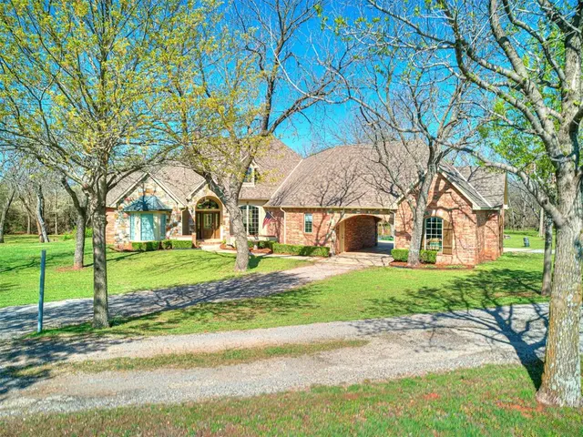 Photo 6 — 5809 W Waterloo Road, Edmond, OK 73025