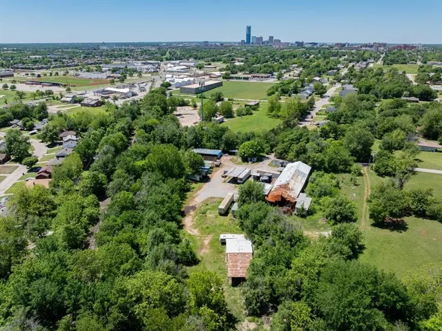 Photo 4 — 1300 N Highland Drive, Oklahoma City, OK 73117