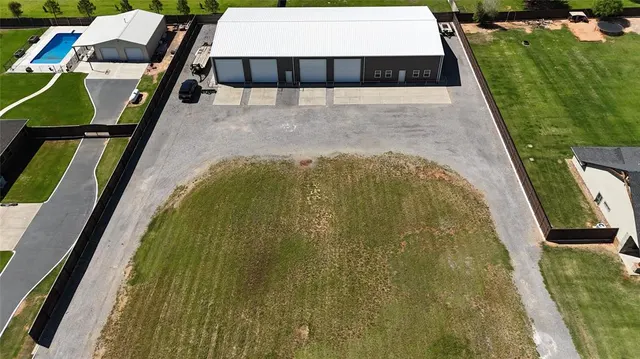 Photo 8 — 24174 E 998 Road, Weatherford, OK 73096