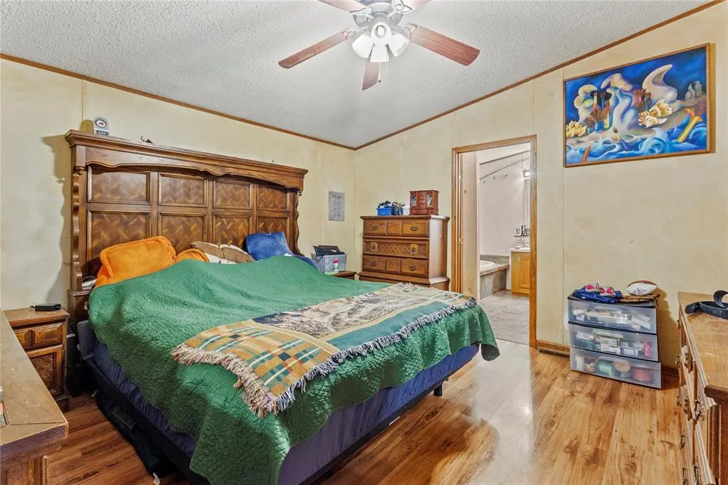 Photo 12 — 115 S 4th Street, Thomas, OK 73669