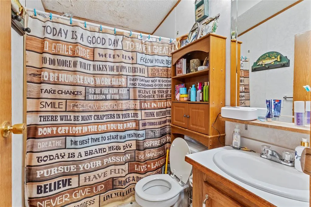 Photo 18 — 115 S 4th Street, Thomas, OK 73669
